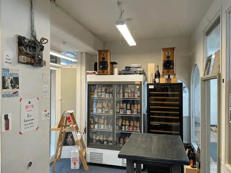 Cave de Mimi カーヴ・ド・ミミの店内