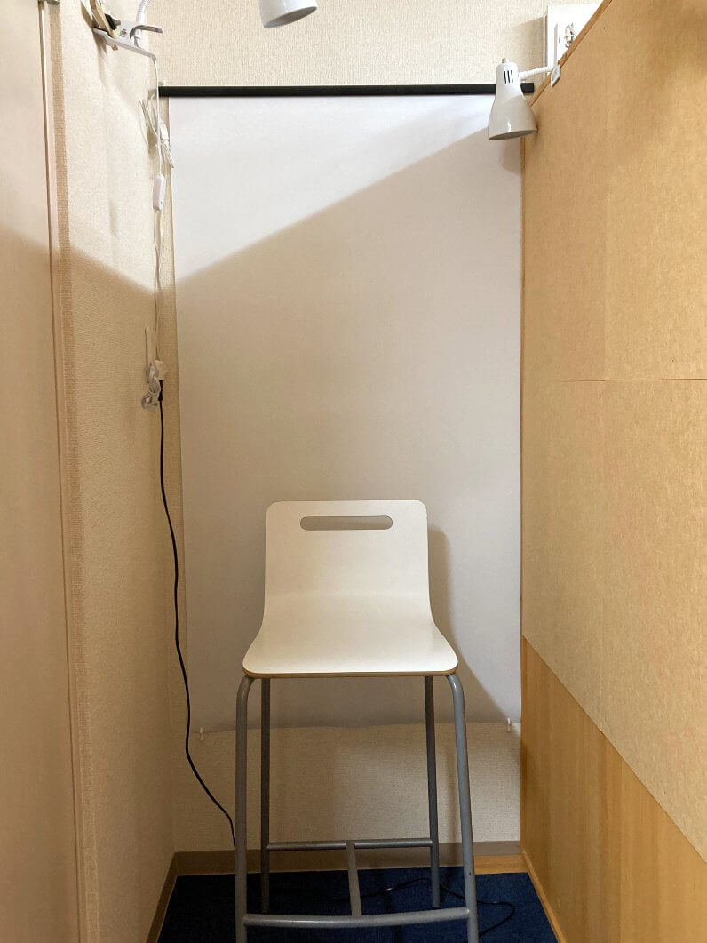 OFFICE OH-EDO内の証明写真撮影スペース